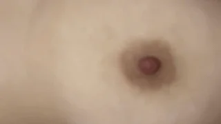 04年大奶嫩妹太顶了！巨乳晃动猛操粉穴，嫩得一插就流水 封面