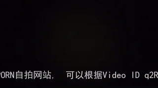 大学生母狗宿舍自白 跪舔假鸡巴到喷水求操的极品校园母狗 封面