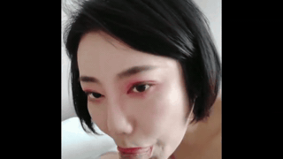 我把大红唇妩媚娘操到口红花满脸，骚穴喷水求我再狠点 封面