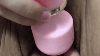 夫妻认证 极品夫妻当众认证绿帽3P 我把骚老婆操到喷水崩溃 封面