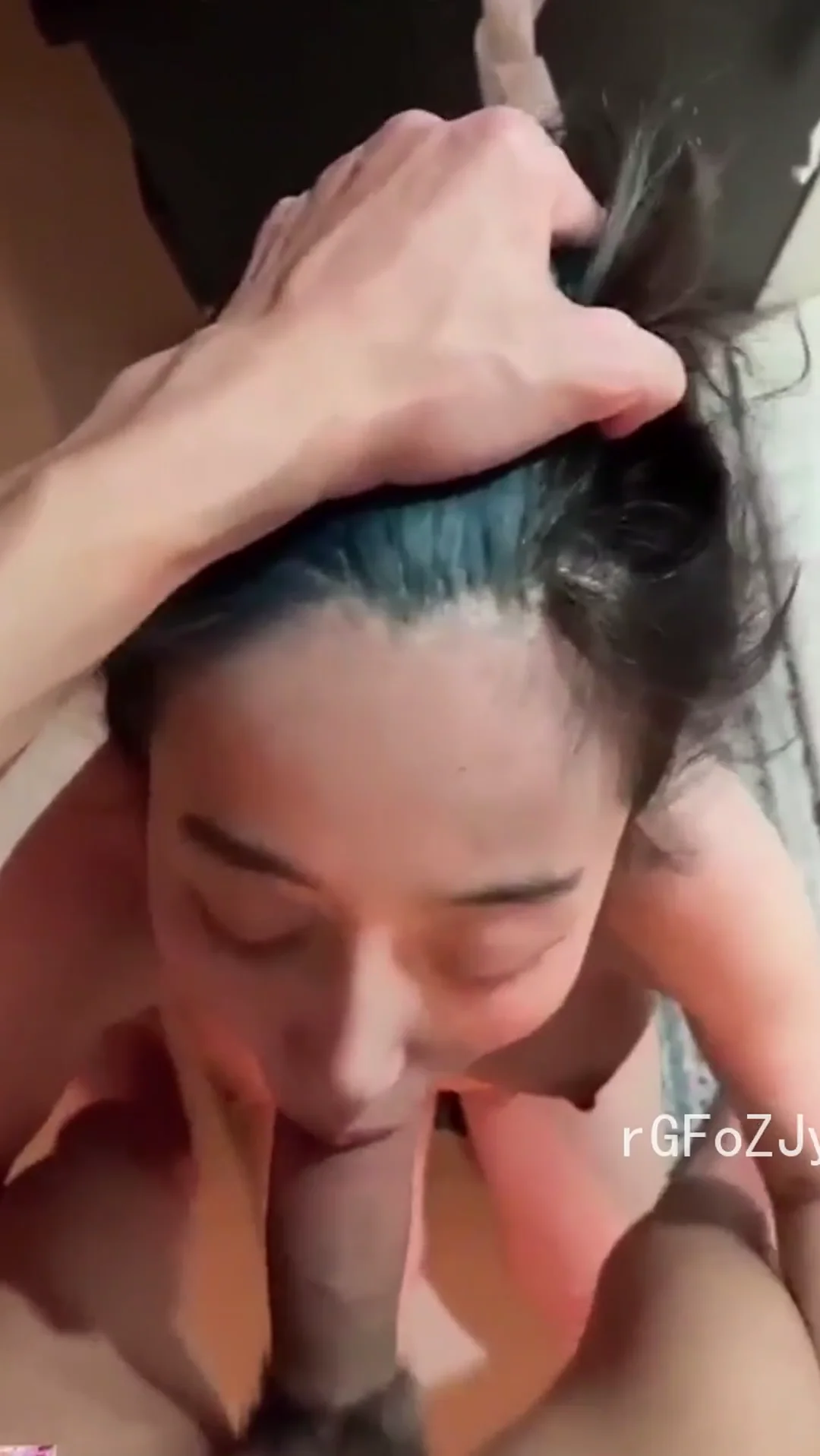 瘦子大鸡巴猛插大奶美女 操得她嗷嗷浪叫喷水翻白眼 封面