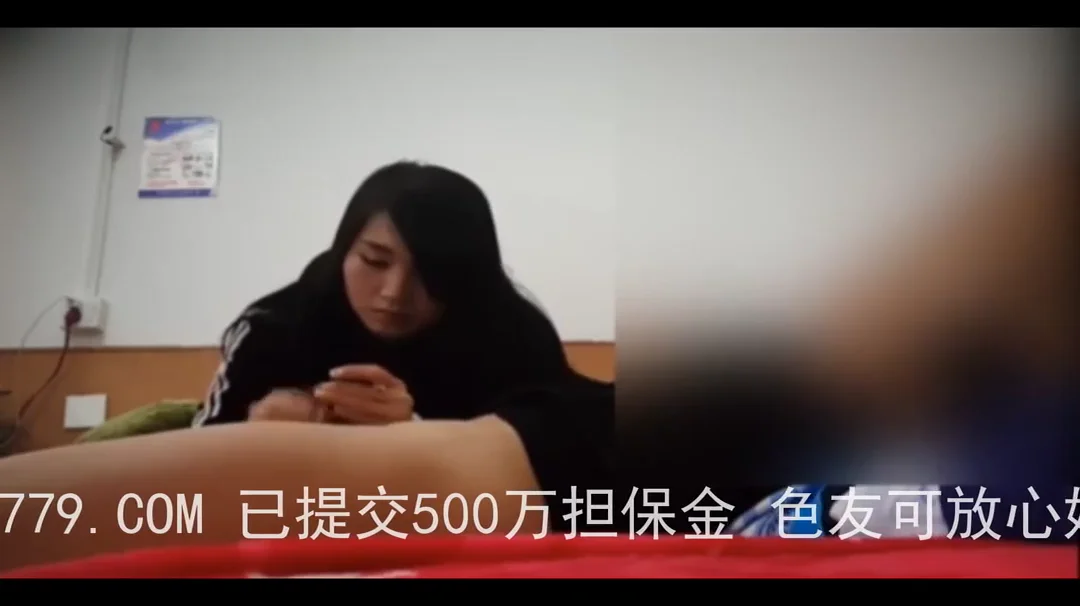 白天溜进44岁阿姨家 无套偷情内射