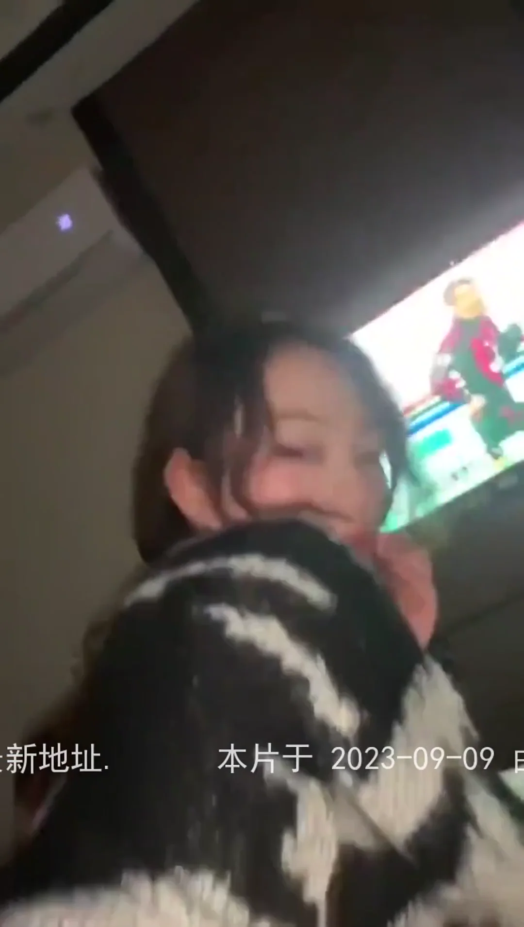 我外围约到听话大一小女生酒店爆操，嫩穴夹得我腿软叫爸爸 封面