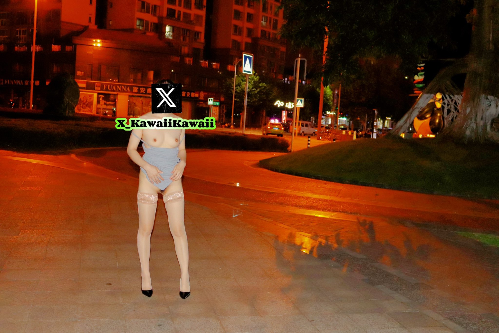 卡哇伊甜妻竟是户外NTR露出女王！丈夫绿帽亲自拍摄公园真空黑丝