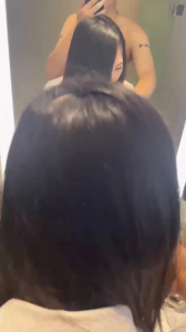 她调皮拒绝让我射脸上